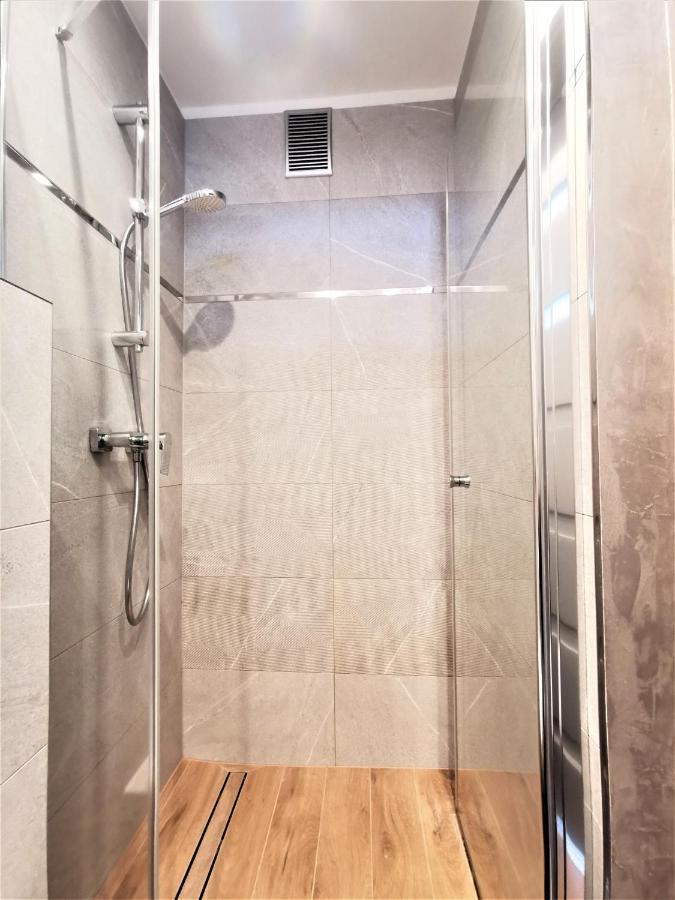 Kuznicza Apartment - 300M Main Square ~ Self Check-In 24H Breslavia Exterior foto