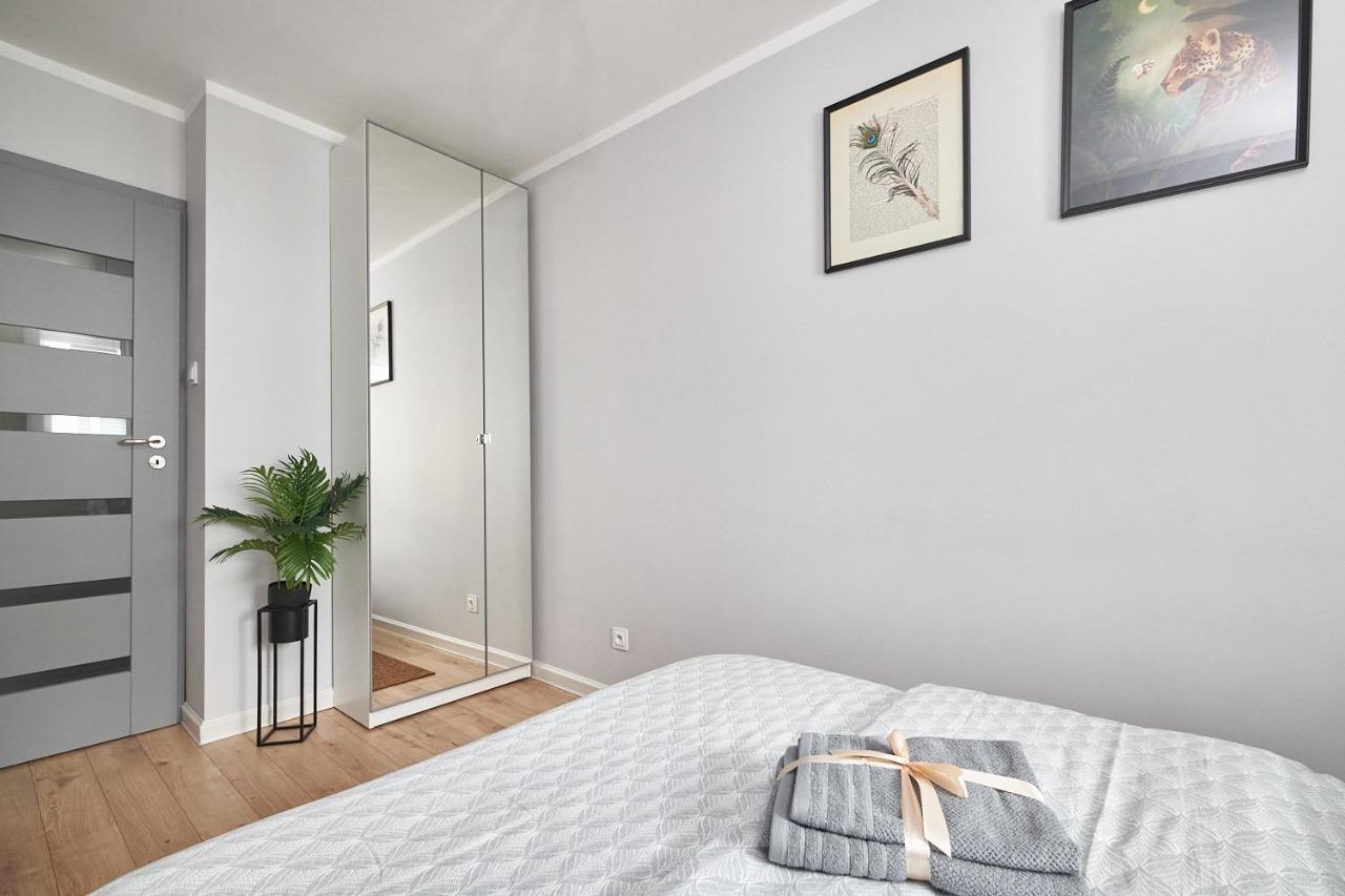 Kuznicza Apartment - 300M Main Square ~ Self Check-In 24H Breslavia Exterior foto
